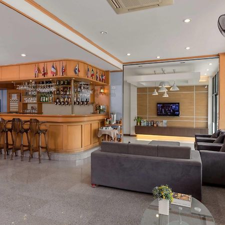 Seven Oaks Inn Jomtien Beach Εξωτερικό φωτογραφία