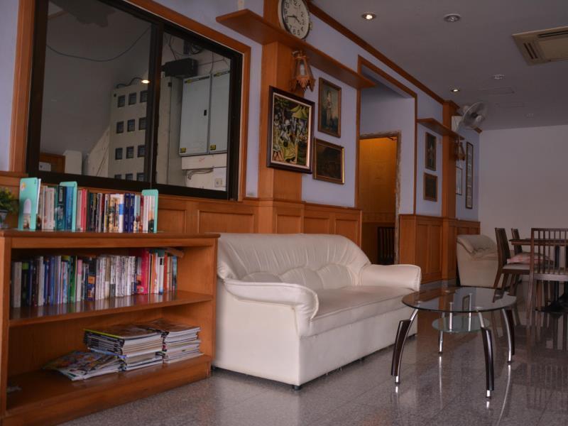 Seven Oaks Inn Jomtien Beach Εξωτερικό φωτογραφία