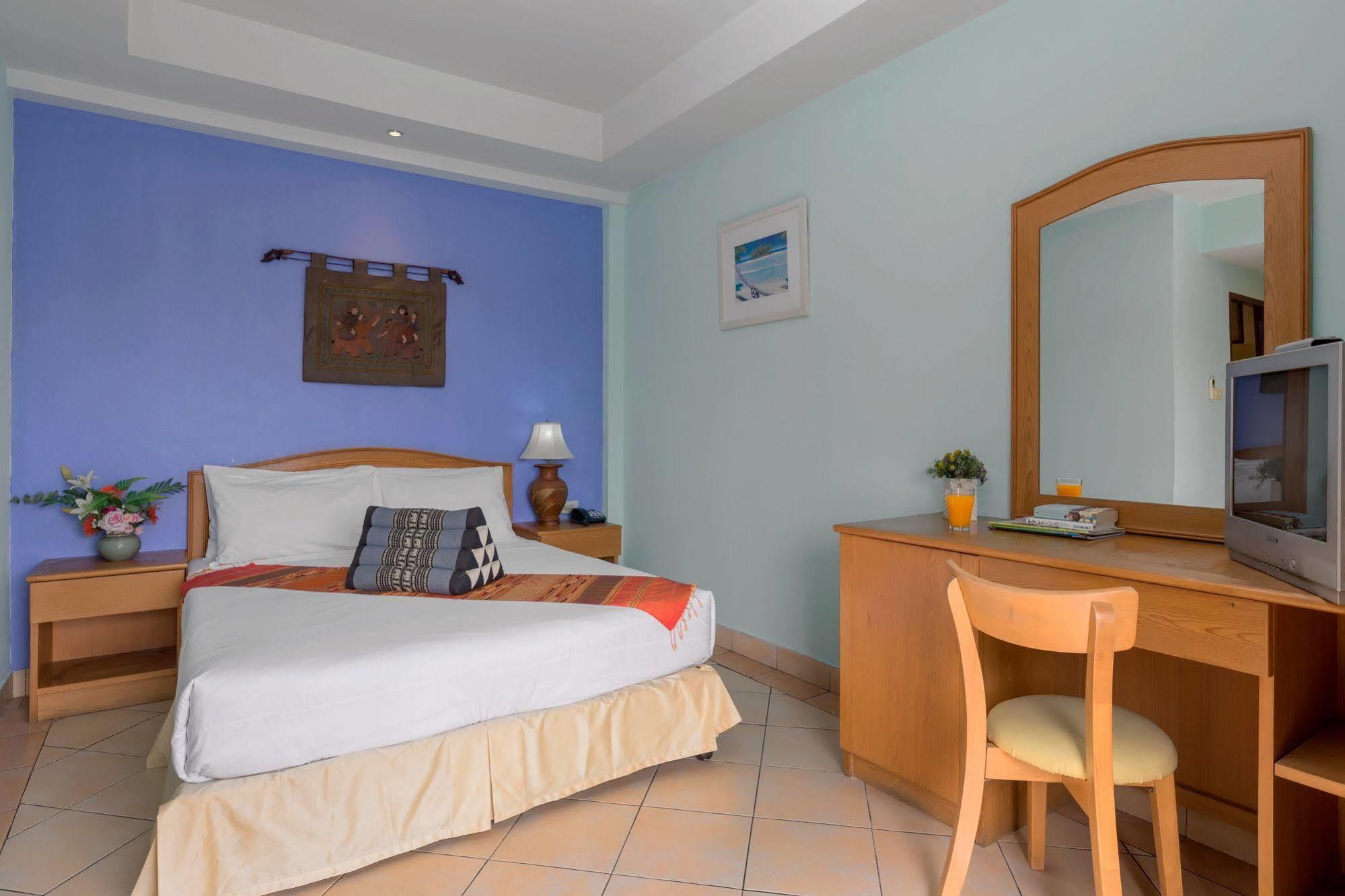 Seven Oaks Inn Jomtien Beach Εξωτερικό φωτογραφία